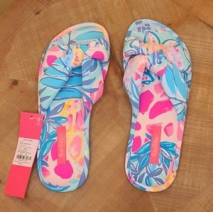 .Sold. Lilly Pulitzer Pool Slipper